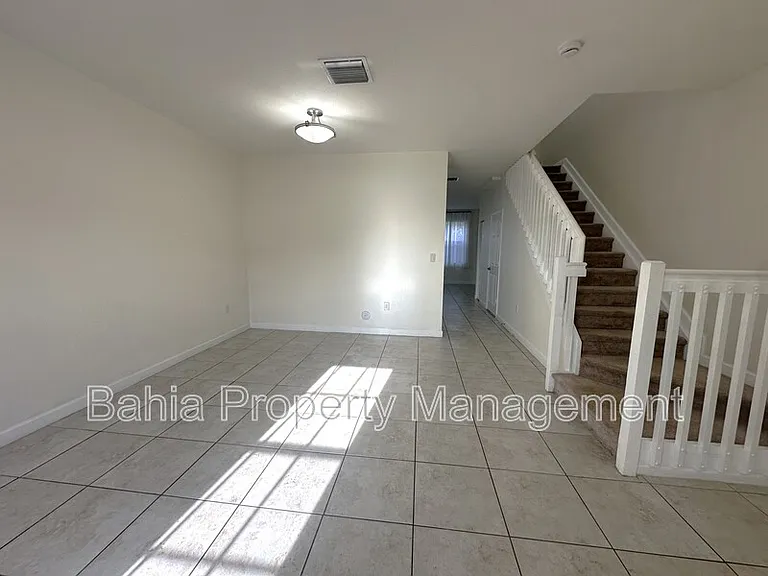 11544 SW 151st Ave — Photo 5