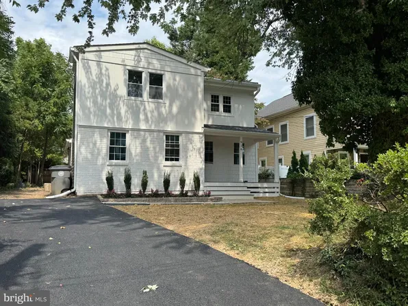916 Crawford Dr, Rockville, MD 20851