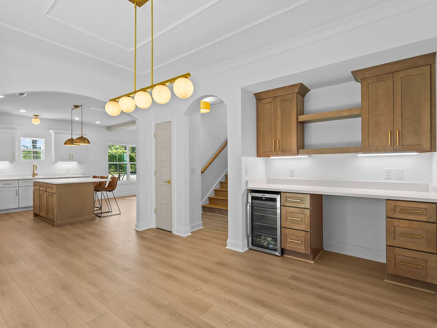 3 bed, 2.5 bath, 2218 sqft, $2,650 — Photo 4