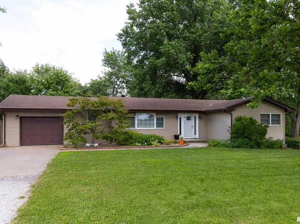 319 Robin Rd, Macomb, IL 61455