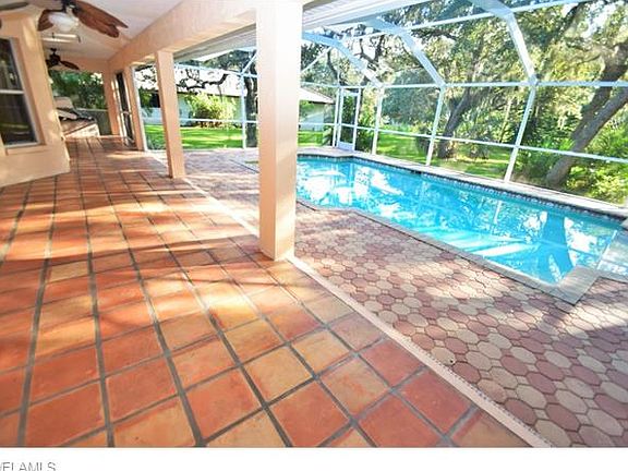 4th image of 7402 Dana Lin Cir