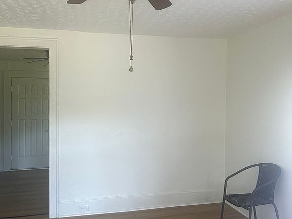 4th image of 1607 Lovedale Rd