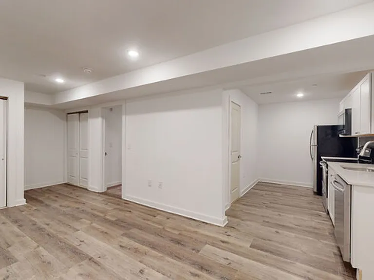 1254 N Carlisle St — Photo 1