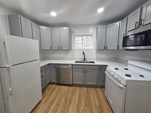 131 Bausman St Photo 1