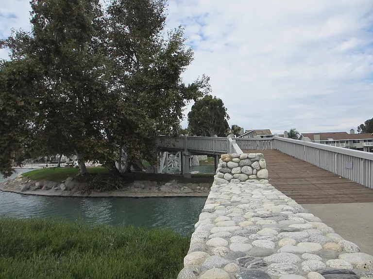 Willowbrook — Photo 14