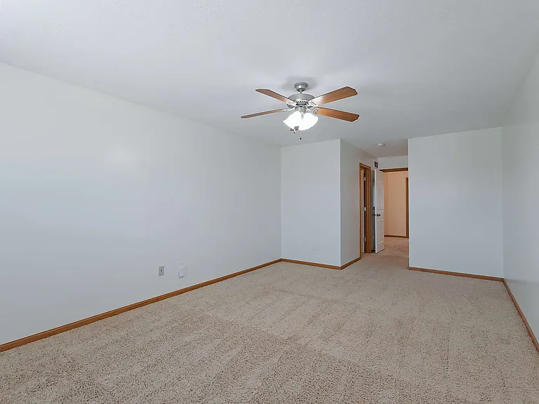 730 Norwood Dr — Photo 38