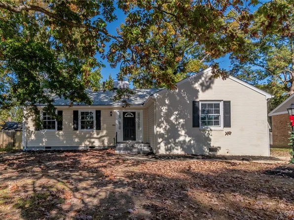 906 Dogwood Dr, Colonial Heights, VA 23834