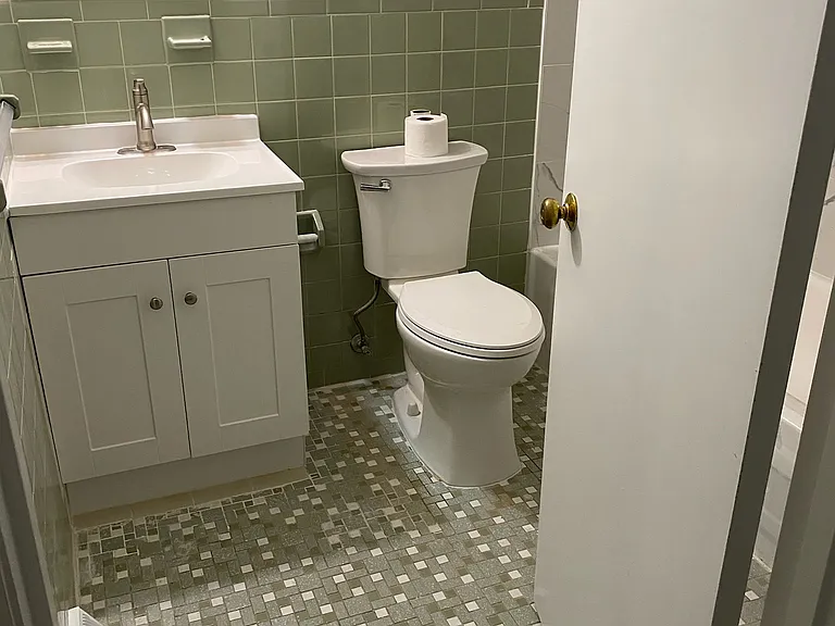 715 Scott Dr — Photo 8