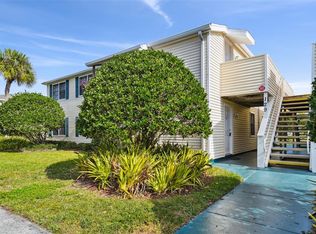 129 Camphor Cir APT F, Oldsmar, FL 34677