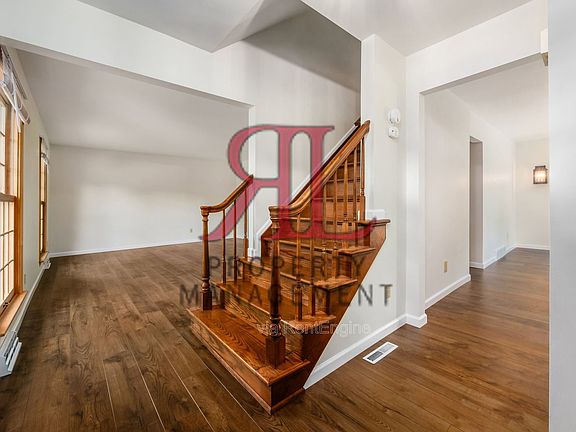 5th image of 1627 Keats Ct