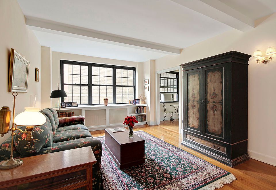 1st image of 240 E 79th St APT 4D