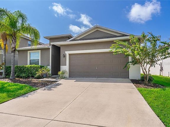 2nd image of 2519 Carrickton Cir