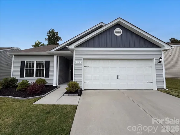 7336 Amberly Hills Rd, Charlotte, NC 28215