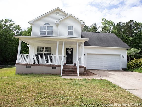 2nd image of 2025 Fairview Ln