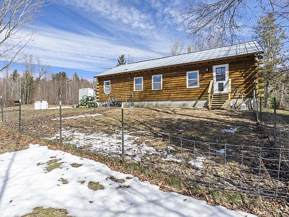 5th image of 300 Locke Hill Road