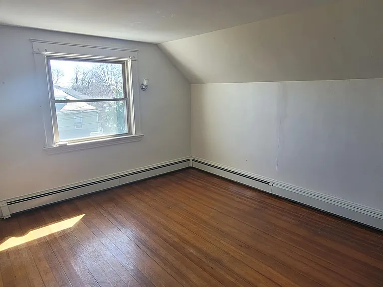 30 Lyman St #B — Photo 20