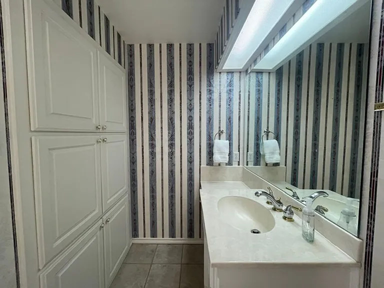 558 Timber Ridge Dr — Photo 22
