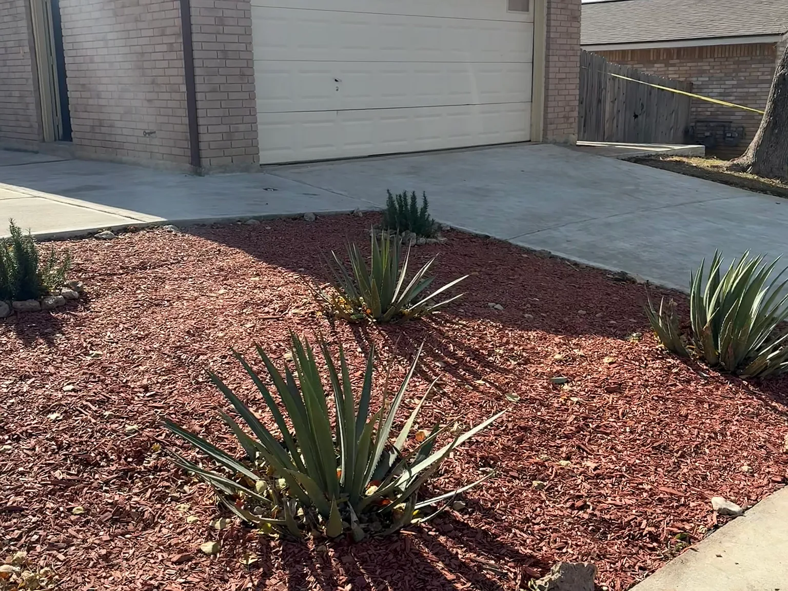 3 bed, 1250 sqft, $1,700 — Photo 1