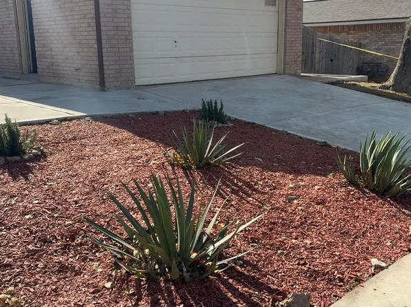 7202 Rimwood St, Live Oak, TX 78233