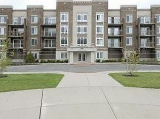 6759 W Forest View Ln #208, Niles, IL 60714
