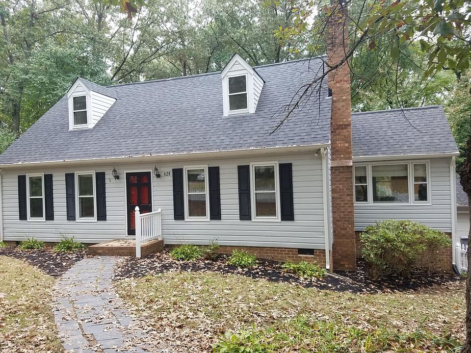 1st image of 628 Dauphin Dr