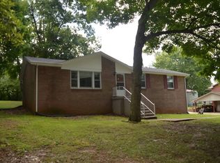 228 Yorktown Rd, Clarksville, TN 37042