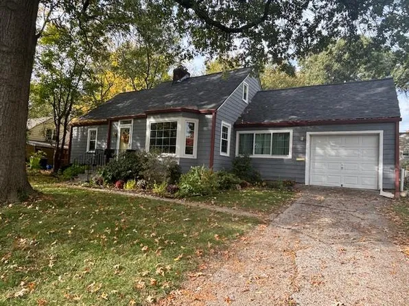5122 Maple St, Mission, KS 66202