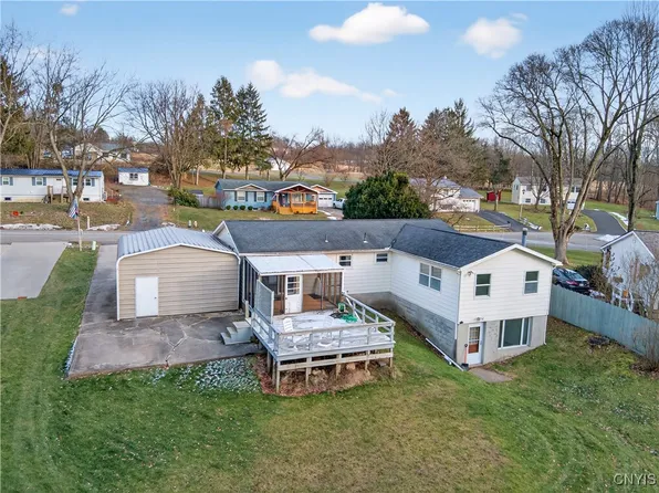 107 Hillcrest Dr, Groton, NY 13073