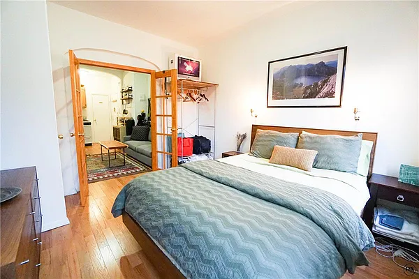 Rented by DSA Realty | media 22