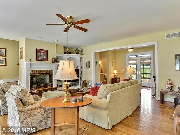 Living Room w/Fireplace