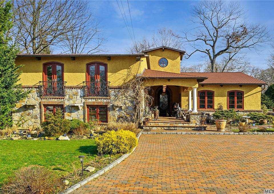 1st image of 14 Gabrielle Dr