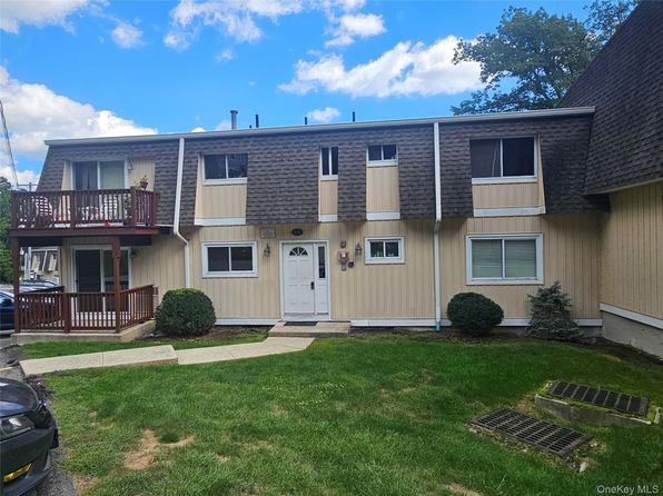 18 Pavilion Ridge Way Unit 1