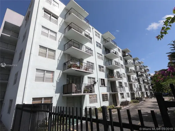 12500 NE 15th Ave APT 412, North Miami, FL 33161