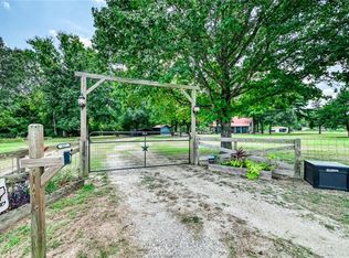 667 S Leona Blvd, Leona, TX 75850