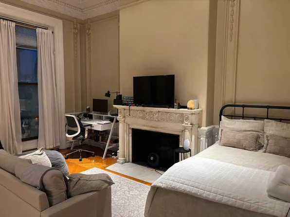 403 Beacon St APT 2F, Boston, MA 02115