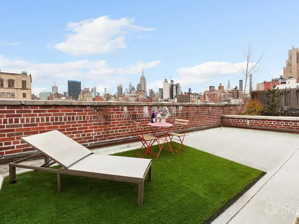 334 West 17th Street image 1 of 9