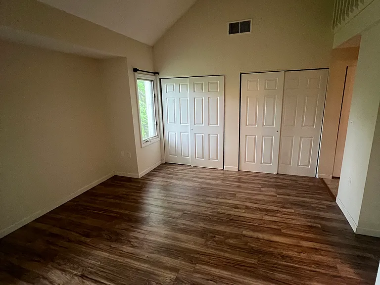 16 Merrimack Dr #16 — Photo 13