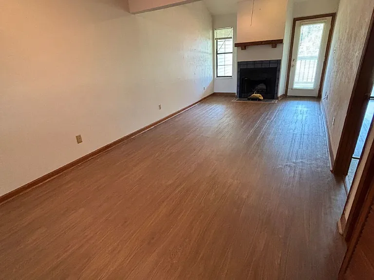 1108 Greentree Ct #I — Photo 13