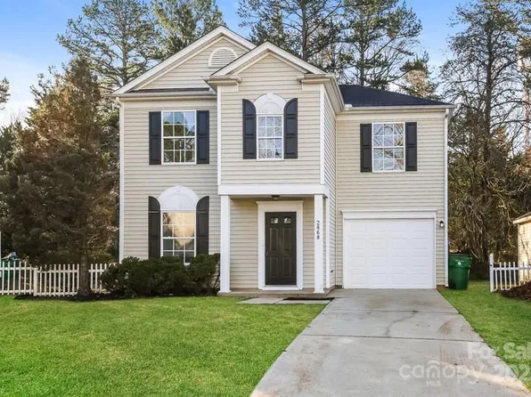 2868 Oasis Ln, Charlotte, NC 28214