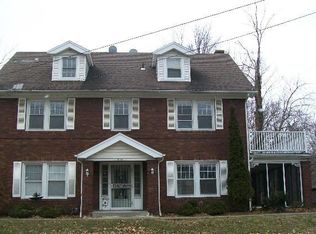 2164 N Taylor Rd, Cleveland Heights, OH 44112