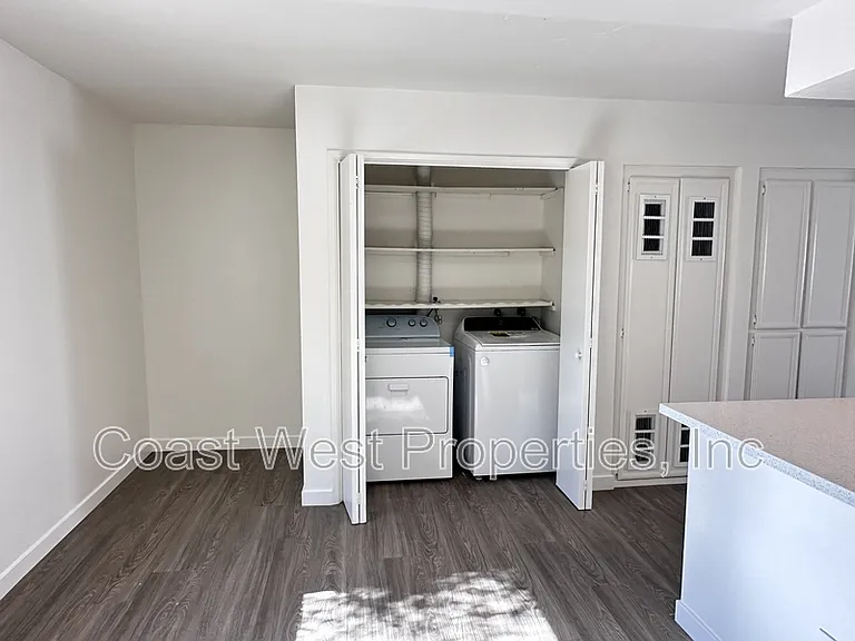 1174 Cypress Ave — Photo 12