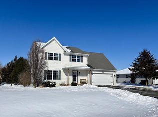 W5676 Babcock Rd, Elkhorn, WI 53121