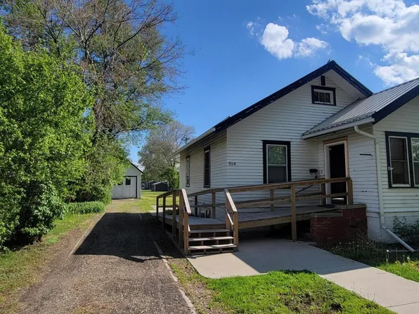 514 E 7th Ave, Redfield, SD 57469