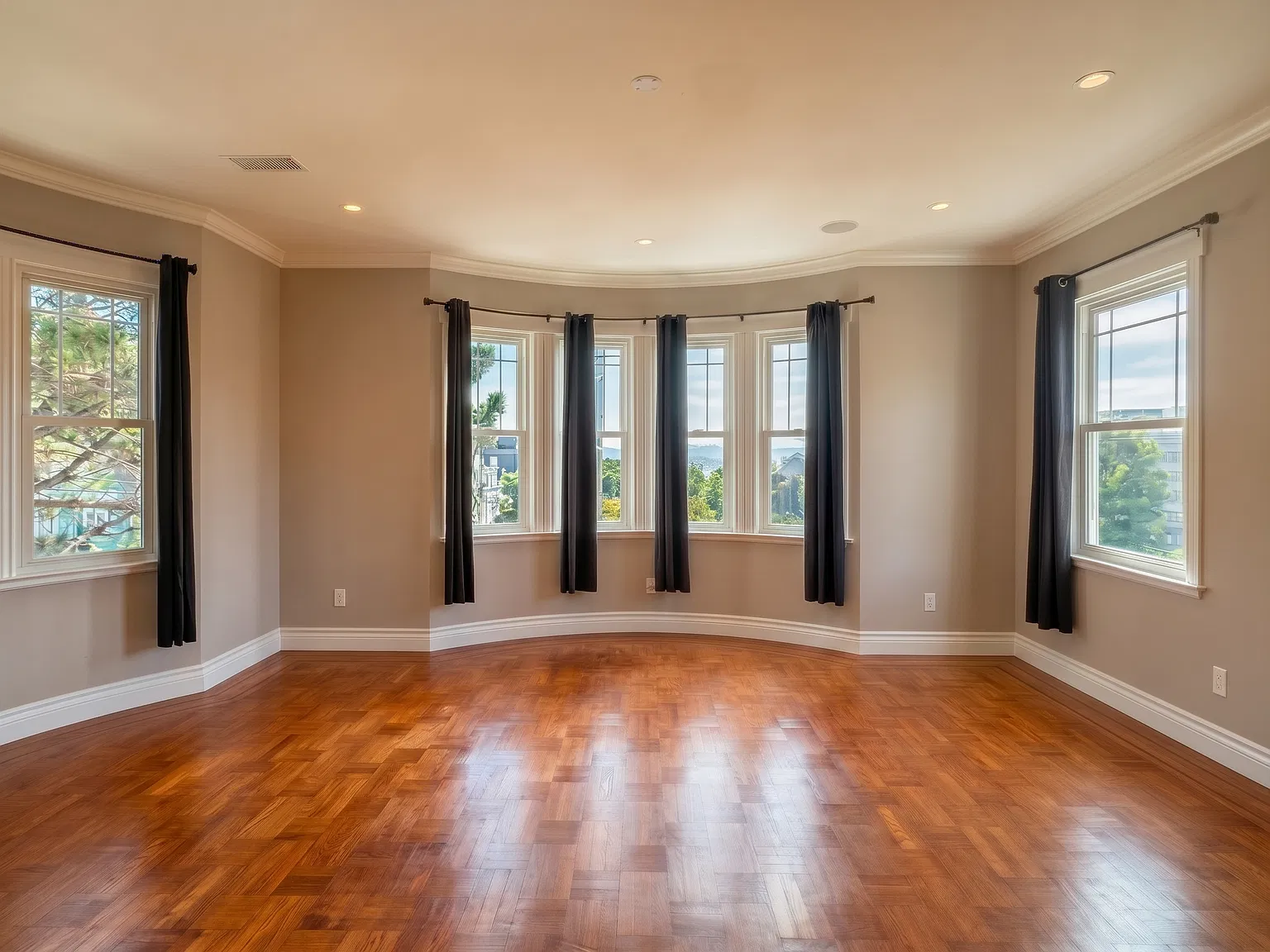 3 bed, 2.5 bath, 1500 sqft, $8,500 — Photo 1