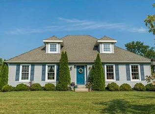 4 Old Coach Rd, Bowling Green, OH 43402