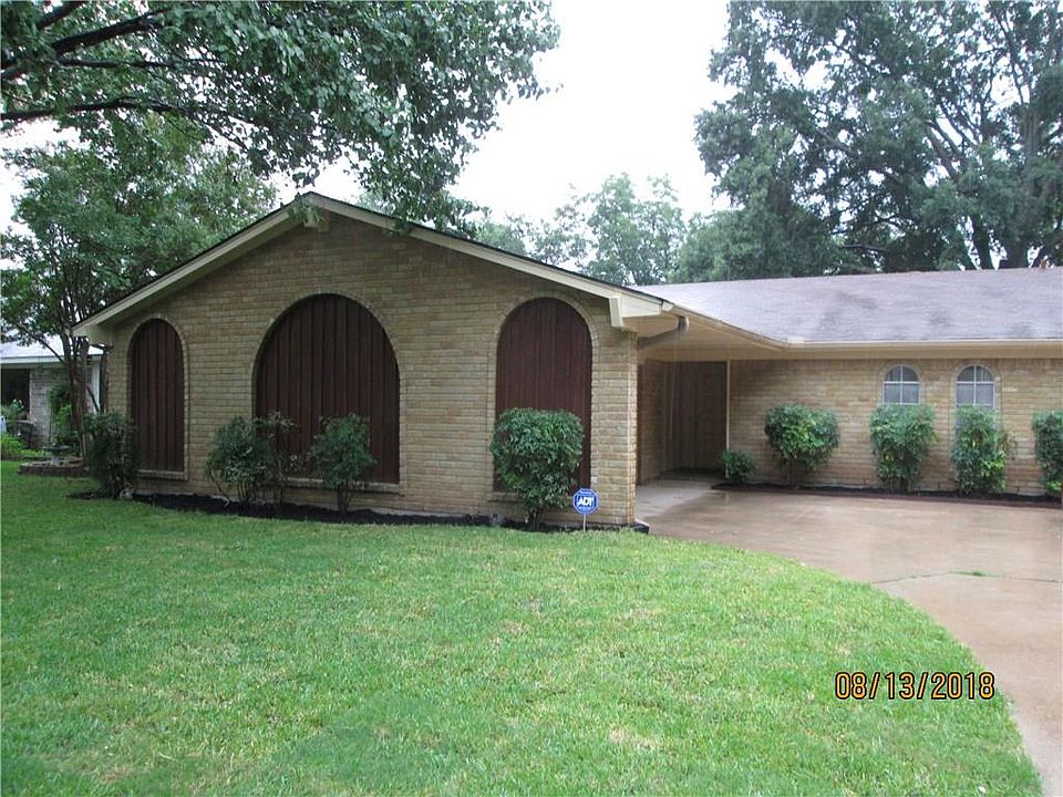 1st image of 1520 Lexington Pl