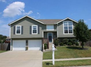 1901 N 162nd St, Basehor, KS 66007