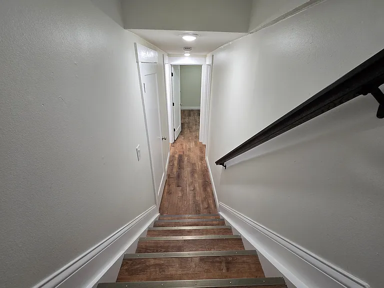6305 Englewood Ave #2 — Photo 22