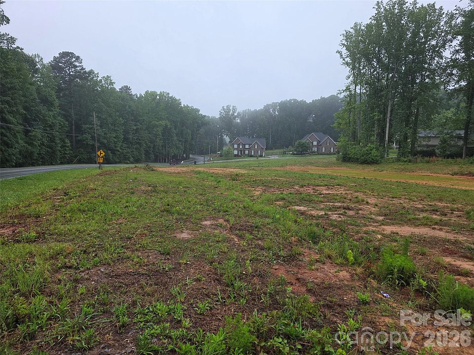 2nd image of 1815 Gaston Day School Rd