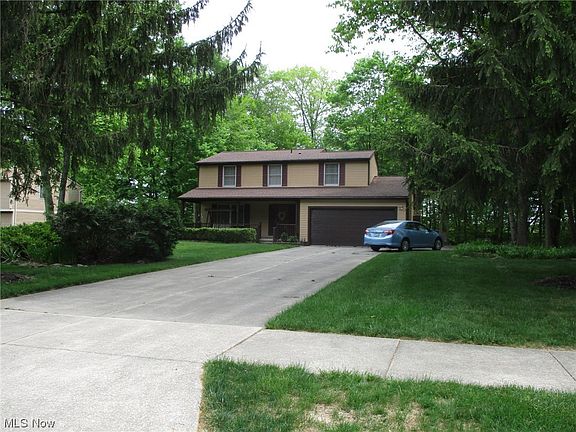 2nd image of 8779 Melody Ln